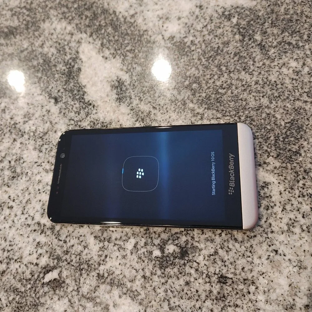 Blackberry Z30 Smartphone